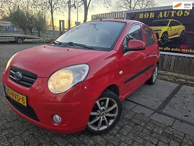 Rood Gebruikt 2010 Kia Picanto Hatchback | € 2.799 (Eerlijke prijs)