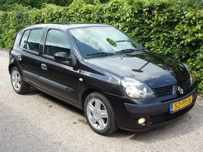 tweedehands Renault Clio II 1.2-16V Dynamique Luxe NWE APK AIRCO 5 DRS