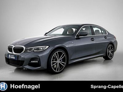 Grijs Gebruikt 2019 BMW 330e Executive Sedan | € 32.900 (Iets duurder)