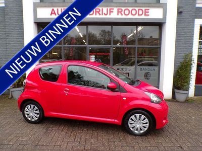 tweedehands Toyota Aygo 1.0 VVT-i Comfort RED&BLEU AIRCONIEUWE APK !!!