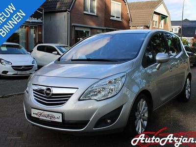 Grijs Occasion 2012 Opel Meriva Cosmo MPV | € 6.350 (Eerlijke prijs)