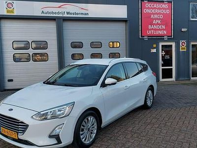 Wit (metallic) Occasion 2019 Ford Focus Business Edition Stationwagen | € 11.995 (Eerlijke prijs)