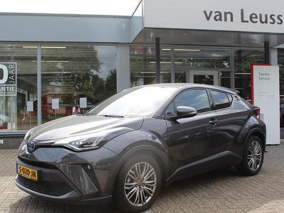 Grijs Occasion 2022 Toyota C-HR Executive SUV | € 23.499 (Eerlijke prijs)