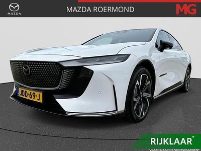 Wit Occasion 2025 Mazda 6e Takumi-Line Hatchback | € 39.890 (Eerlijke prijs)