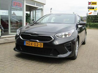 Zwart (metallic) Gebruikt 2020 Kia Ceed Sportswagon Comfort Stationwagen | € 16.980 (Eerlijke prijs)