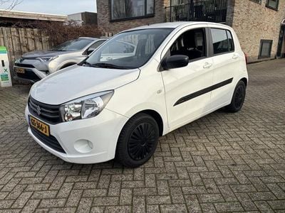 Wit (metallic) Gebruikt 2015 Suzuki Celerio Comfort Hatchback | € 5.250 (Eerlijke prijs)