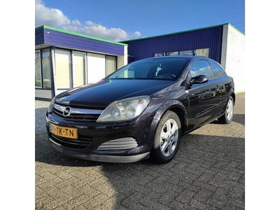 tweedehands Opel Astra GTC ASTRA 1.6 Black EDITION2006 NW APK NL auto!