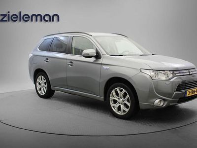 Grijs Occasion 2014 Mitsubishi Outlander P-HEV Instyle SUV | € 7.845 (Goede deal)