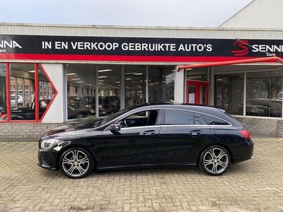 Zwart (metallic) Occasion 2015 Mercedes CLA180 Shooting Brake Stationwagen | € 14.950 (Duur)