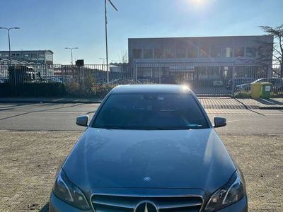 tweedehands Mercedes E220 220 BT. Amb. Avant.