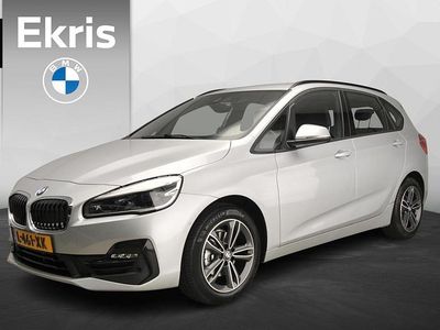 Grijs Gebruikt 2021 BMW 218 Sport Line Stationwagen | € 25.900 (Eerlijke prijs)