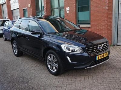 Blauw (metallic) Gebruikt 2016 Volvo XC60 Momentum SUV | € 13.995