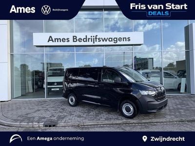 Zwart (metallic) Occasion 2024 VW Transporter Life Van | € 34.490