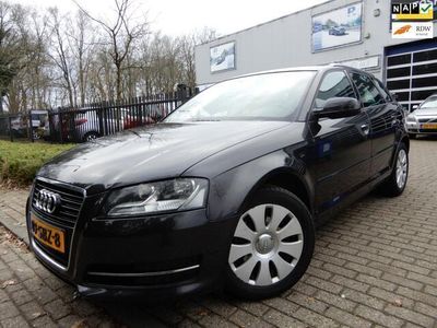 Occasion Audi A3 Sportback Attraction 105 PK (77 kW) 2011 Grijs Hatchback