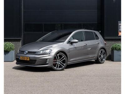 Grijs Gebruikt 2015 VW Golf VII Sportline Hatchback | € 13.500