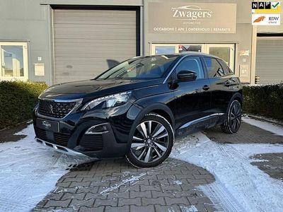 Zwart (metallic) Gebruikt 2017 Peugeot 3008 Allure SUV | € 13.498 (Iets duurder)