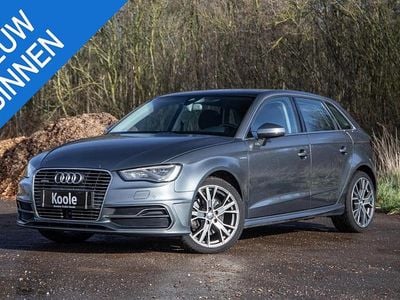 Occasion Audi A3 Sportback e-tron Attraction 2015 Grijs (metallic) Hatchback
