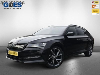 Zwart Gebruikt 2023 Skoda Superb SportLine Stationwagen | € 34.400