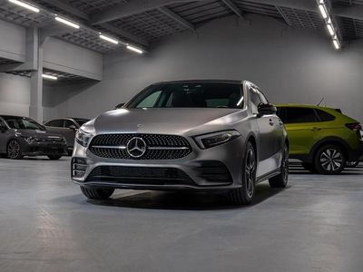 Grijs Gebruikt 2021 Mercedes A250 Business Hatchback | € 31.950 (Iets duurder)