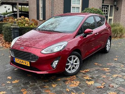 Rood Occasion 2020 Ford Fiesta Titanium Hatchback | € 11.888 (Goede deal)