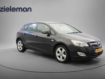 Occasion Opel Astra Edition 120 PK (88 kW) 2012 Zwart Hatchback