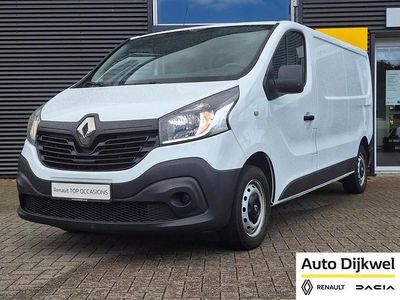 Blanc glacier Occasion 2017 Renault Trafic Komfort MPV | € 12.450 (Eerlijke prijs)