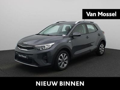 Grijs Occasion 2022 Kia Stonic Comfort SUV | € 16.400 (Goede deal)