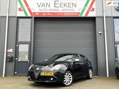 tweedehands Alfa Romeo Giulietta 1.4 Turbo 170PK Distinctive TCT Automaat Clima/Cruise/Xenon/Stoelverw.