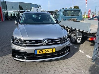 Grijs Gebruikt 2019 VW Tiguan Highline SUV | € 28.950 (Goede deal)