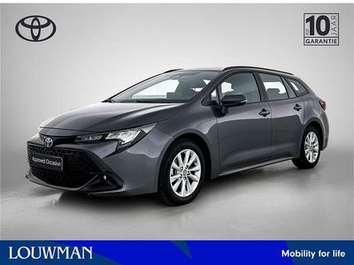Grijs Occasion 2023 Toyota Corolla Hybrid Active Stationwagen | € 25.950 (Iets duurder)