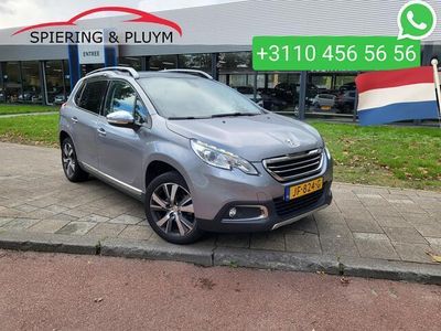 tweedehands Peugeot 2008 1.2 PureTech Féline Pano| Gripmodus | Navi | Half