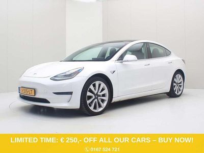 Wit (parellak) Occasion 2020 Tesla Model 3 Long Range AWD Sedan | € 20.900 (Goede deal)