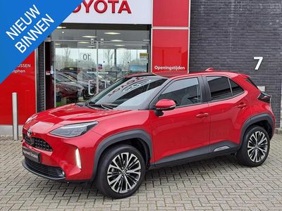 Rood Gebruikt 2022 Toyota Yaris Cross Executive SUV | € 27.900 (Eerlijke prijs)