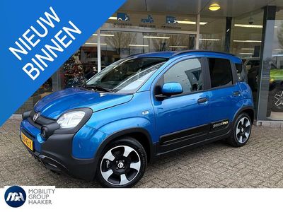 Blauw Nieuw 2025 Fiat Panda Cross Cross Hatchback | € 20.400 (Iets duurder)