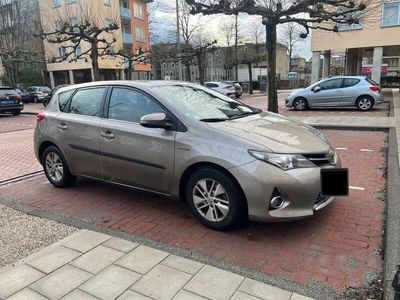 tweedehands Toyota Auris 1.8 Hybrid Executive