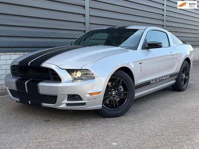 Grijs, metallic lak Gebruikt 2014 Ford Mustang Coupé | € 24.450 (Duur)
