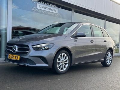Grijs Gebruikt 2022 Mercedes B250 AMG line MPV | € 29.950 (Goede deal)