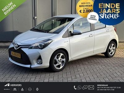 Wit Gebruikt 2016 Toyota Yaris Hybrid Trend Hatchback | € 13.885 (Goede deal)