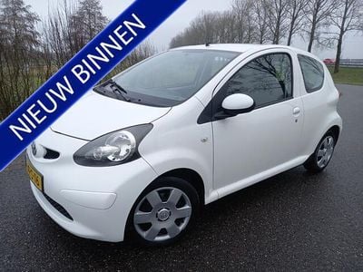 Occasion Toyota Aygo 68 PK (50 kW) 2007 Wit Hatchback
