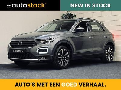 Grijs (metallic) Gebruikt 2021 VW T-Roc United SUV | € 21.949 (Eerlijke prijs)