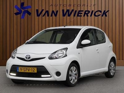Occasion Toyota Aygo 68 PK (50 kW) 2013 Wit Hatchback