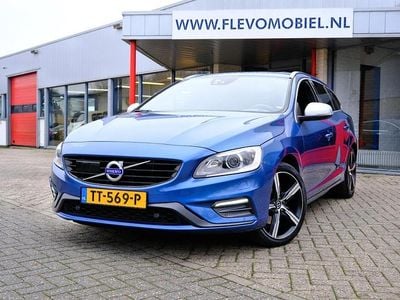 Blauw Gebruikt 2018 Volvo V60 Business Edition Stationwagen | € 18.450 (Super prijs)