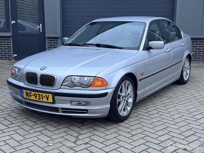 Grijs Occasion 2000 BMW 330 Executive Sedan | € 2.250