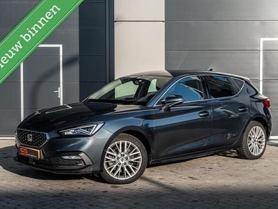 Grijs Occasion 2021 Seat Leon Hatchback | € 18.500 (Goede deal)