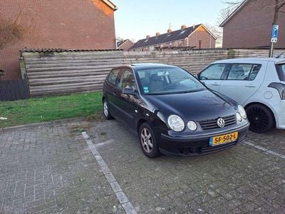 Zwart Gebruikt 2003 VW Polo Trendline Hatchback | € 500 (Super prijs)