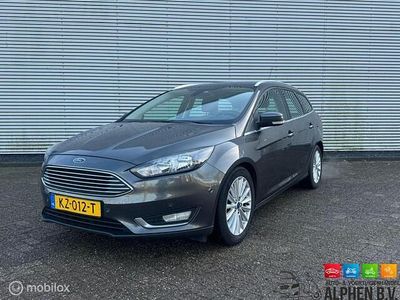 Grijs Occasion 2017 Ford Focus Titanium Stationwagen | € 6.950 (Iets duurder)