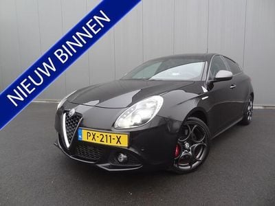 Zwart Gebruikt 2016 Alfa Romeo Giulietta Quadrifoglio Hatchback | € 14.999 (Super prijs)