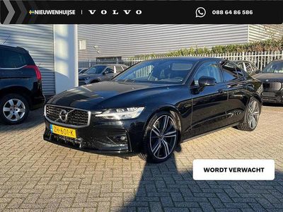 Zwart Gebruikt 2019 Volvo S60 Sedan | € 30.899 (Eerlijke prijs)