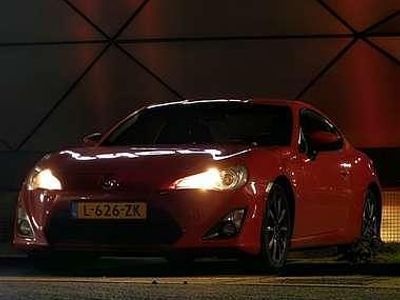 Occasion Toyota Avensis Edition 200 PK (147 kW) 2015 Rood Coupé