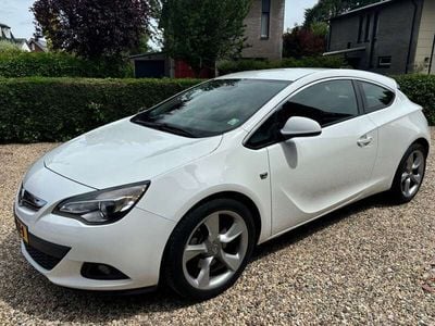 Opel Astra GTC